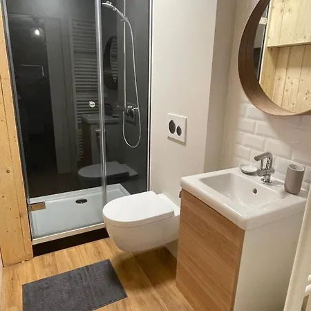 Lovely 1, With Private Terrace And Whirlpool,4-6 Pers 아파트 불랑쥬